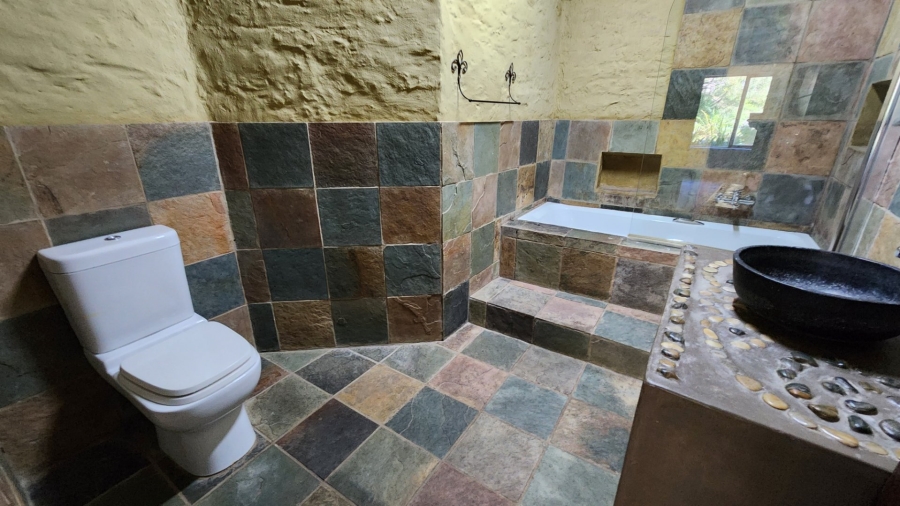 5 Bedroom Property for Sale in Island View Western Cape